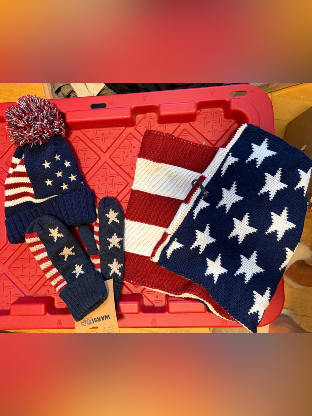 NWT USA Print Knit Hat, Mittens and Scarf!
